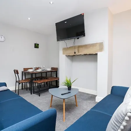 Beautiful House With Parking Apartment Bradford (West Yorkshire)