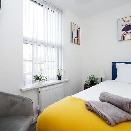 Beautiful House With Parking Apartment Bradford (West Yorkshire)